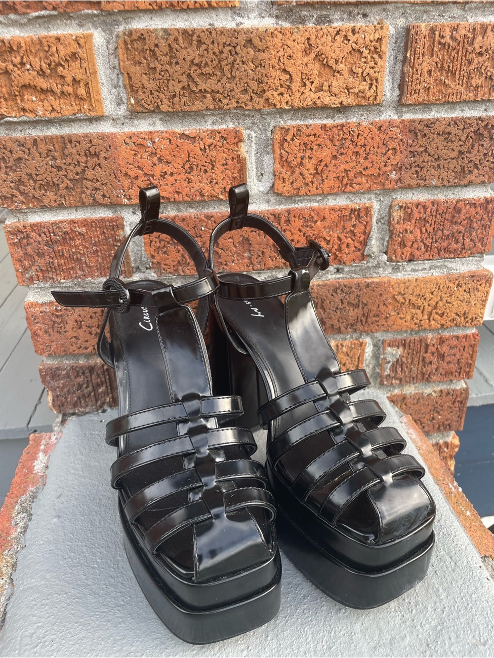 Circus by Sam Edelman Black Patent Platform Gladiator Sandals Size 9